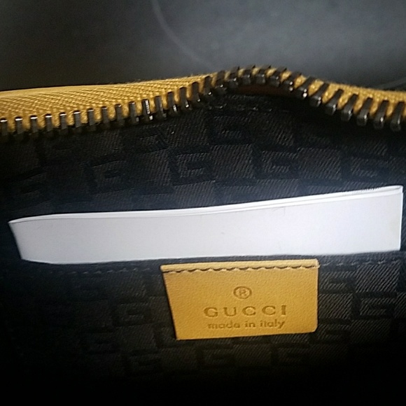 Authentic Gucci Hobo Bag - Picture 4 of 7